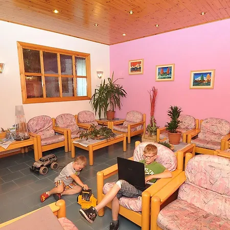 Hotel Croce Bianca 3*