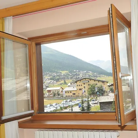 Ξενοδοχείο Croce Bianca 3*