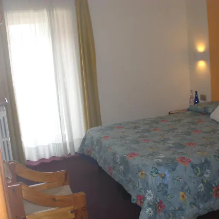 Croce Bianca 3* Λιβίνιο